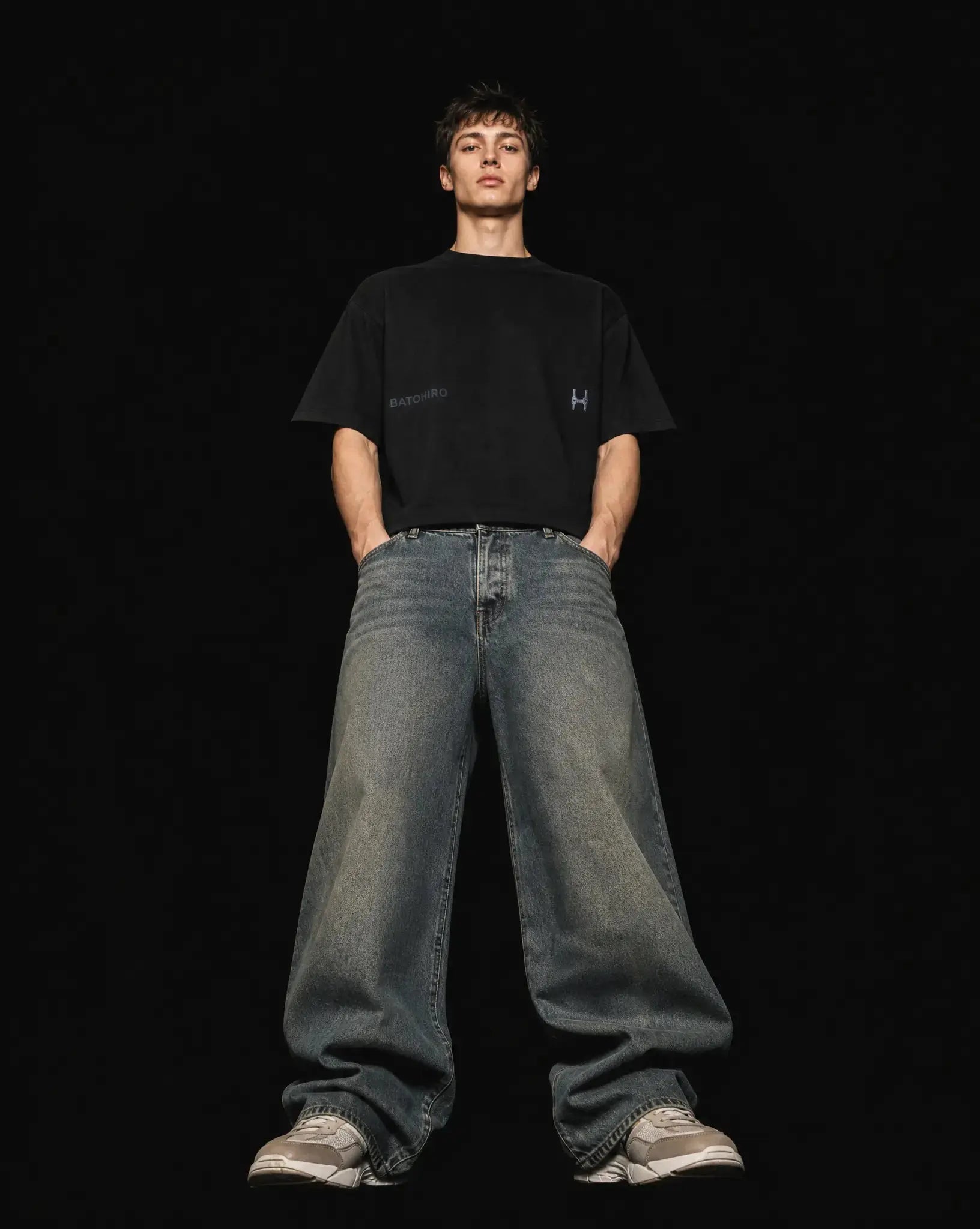 Black Mono - Oversized Tee Batohiro