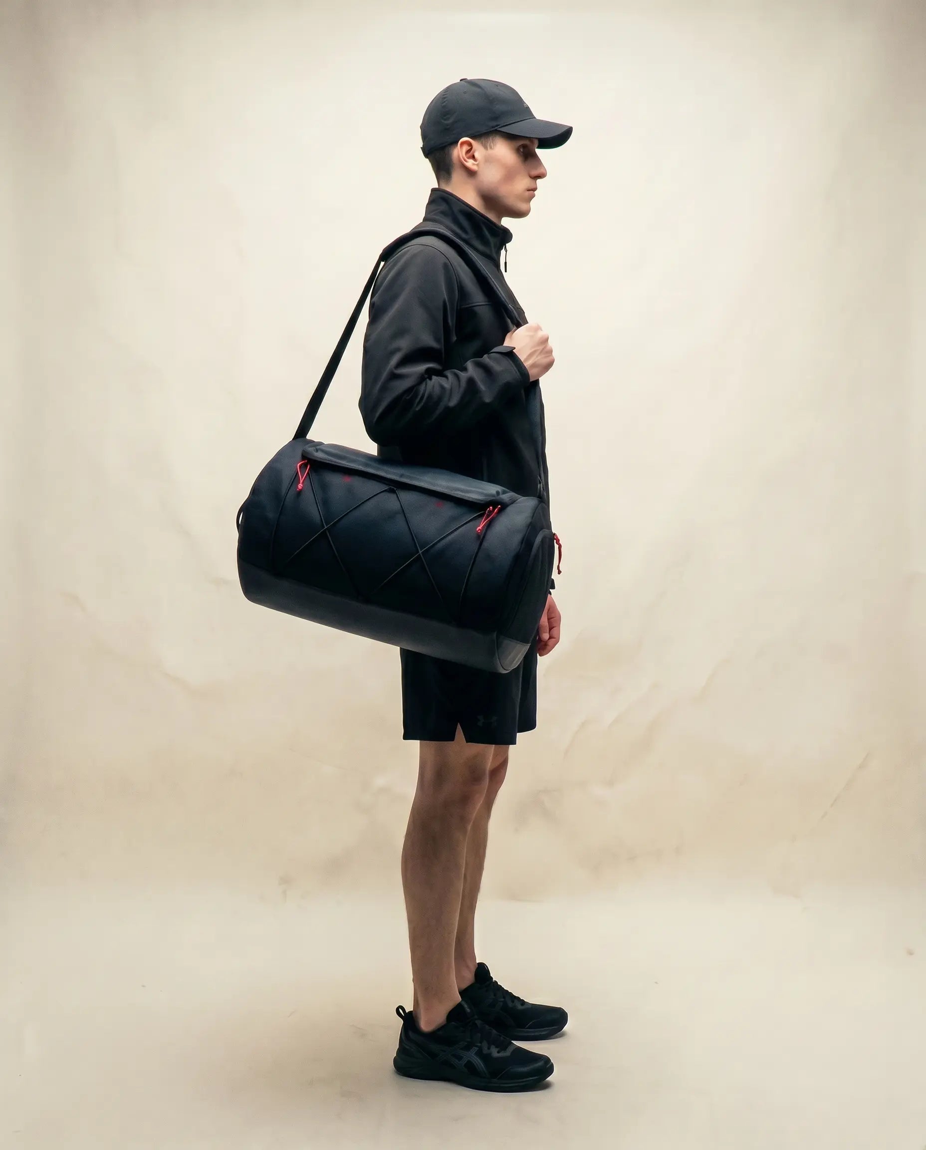 Tenso Traveller 40 L - Dark Knight Batohiro