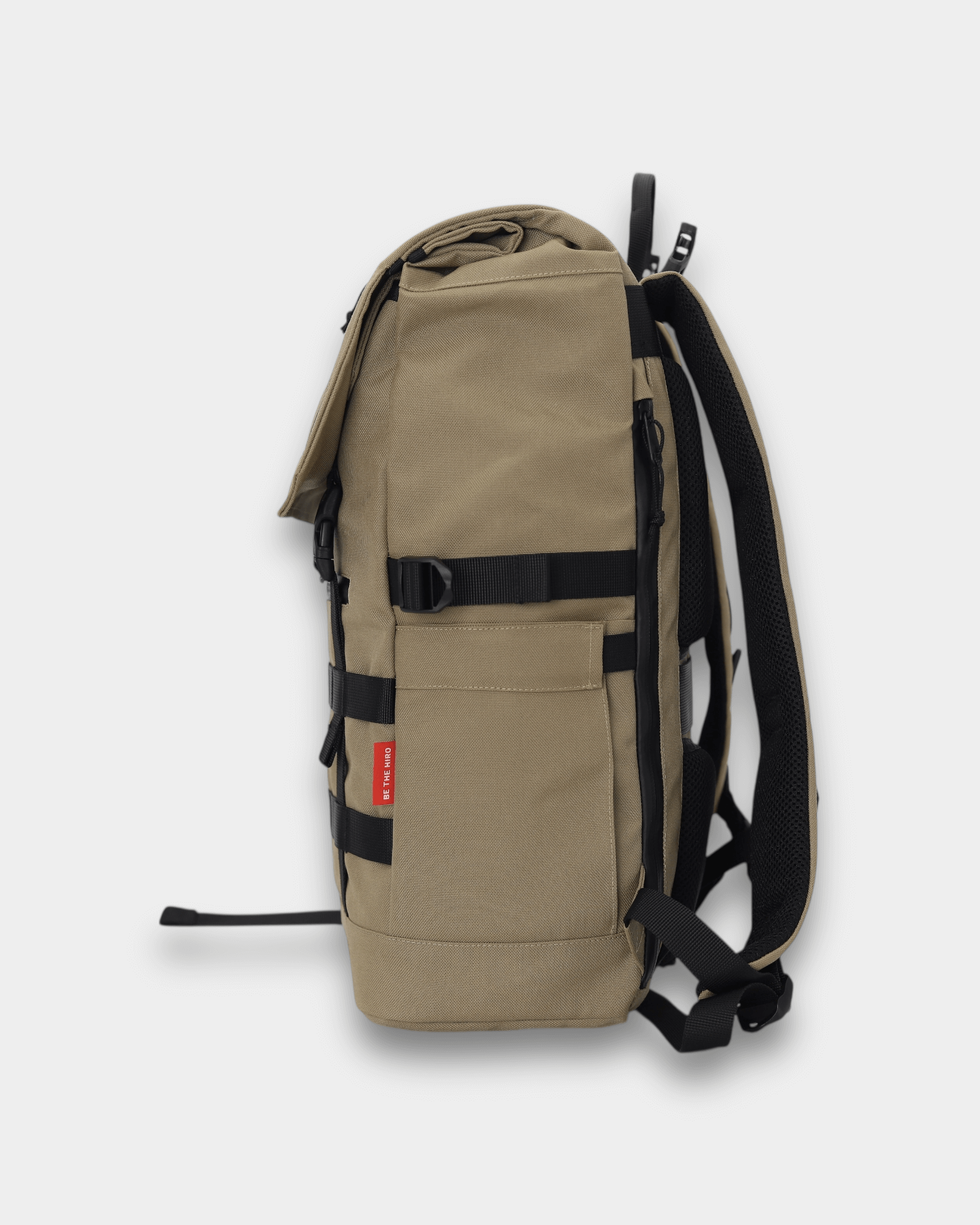 Minato Premium 6.0 – Nomad Tan side view showcasing durable CORDURA® 1000D material and functional design.
