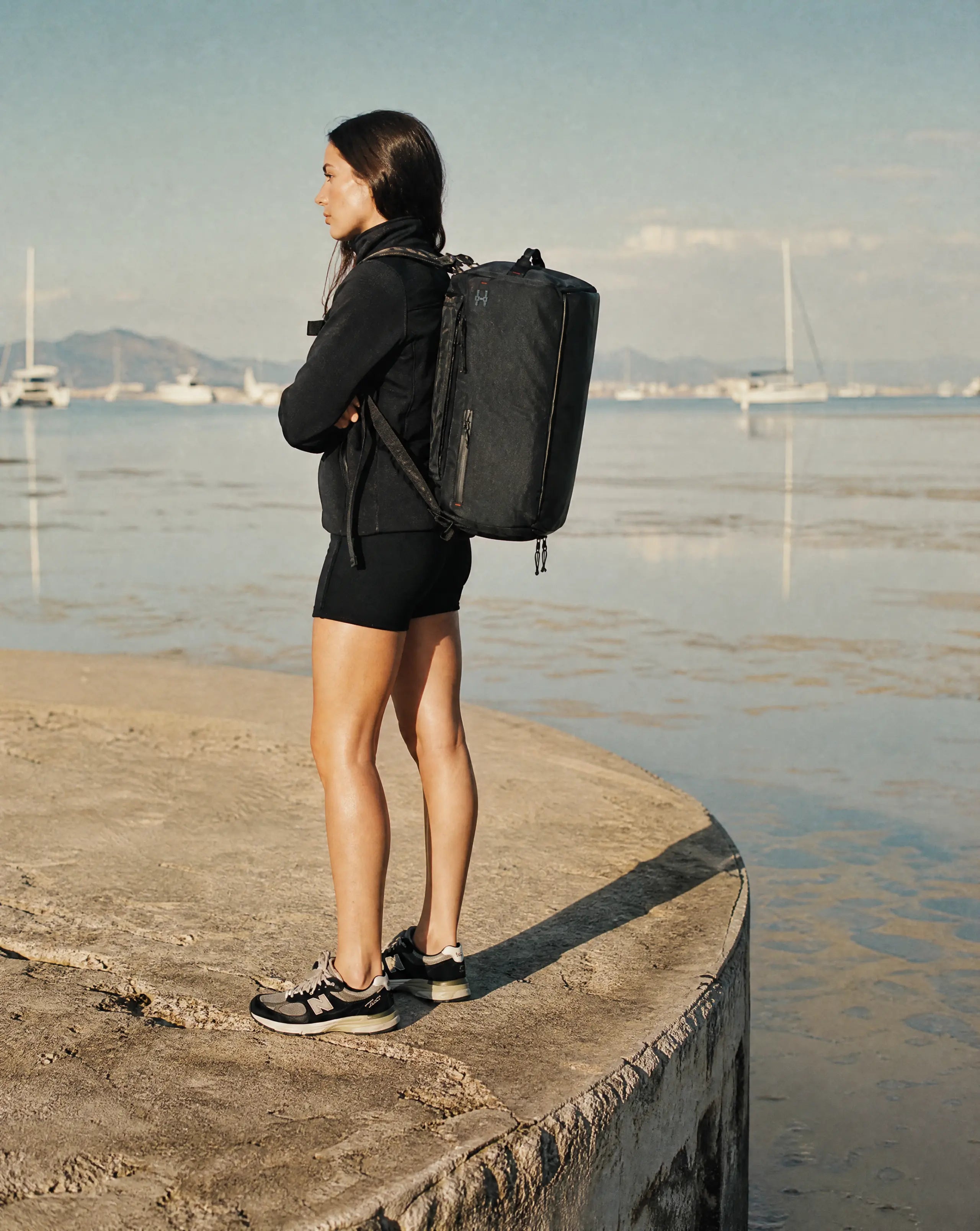 Tenso Traveller 40 L - Dark Knight Batohiro