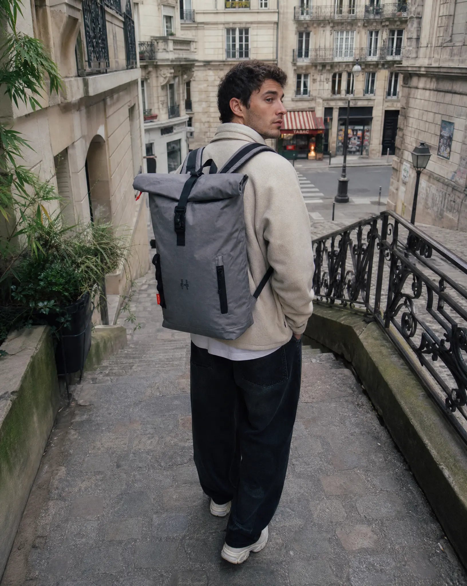 Roku Everyday 20L – Stahlgrauer Rucksack