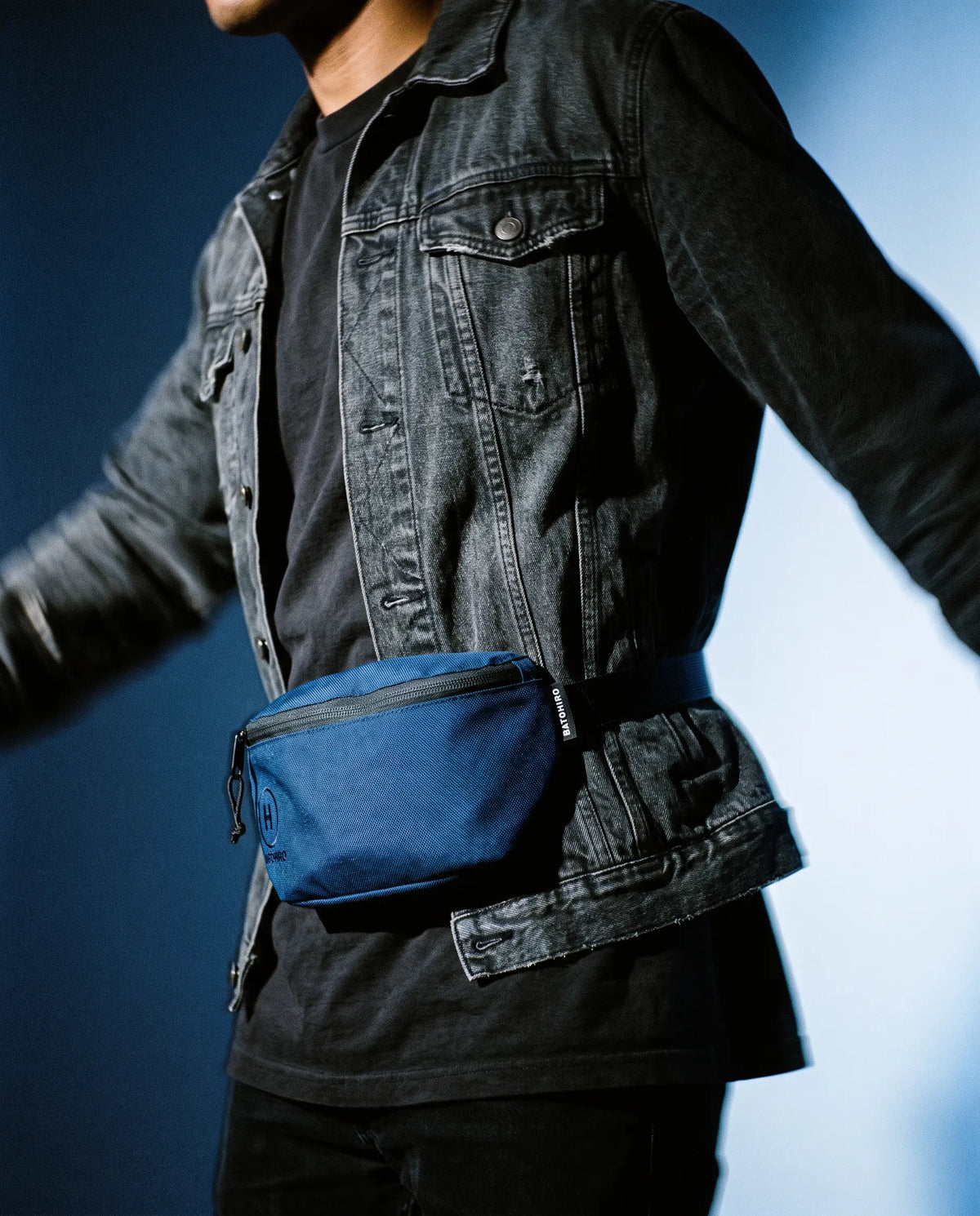 Sora 2.0 - Navy Blue