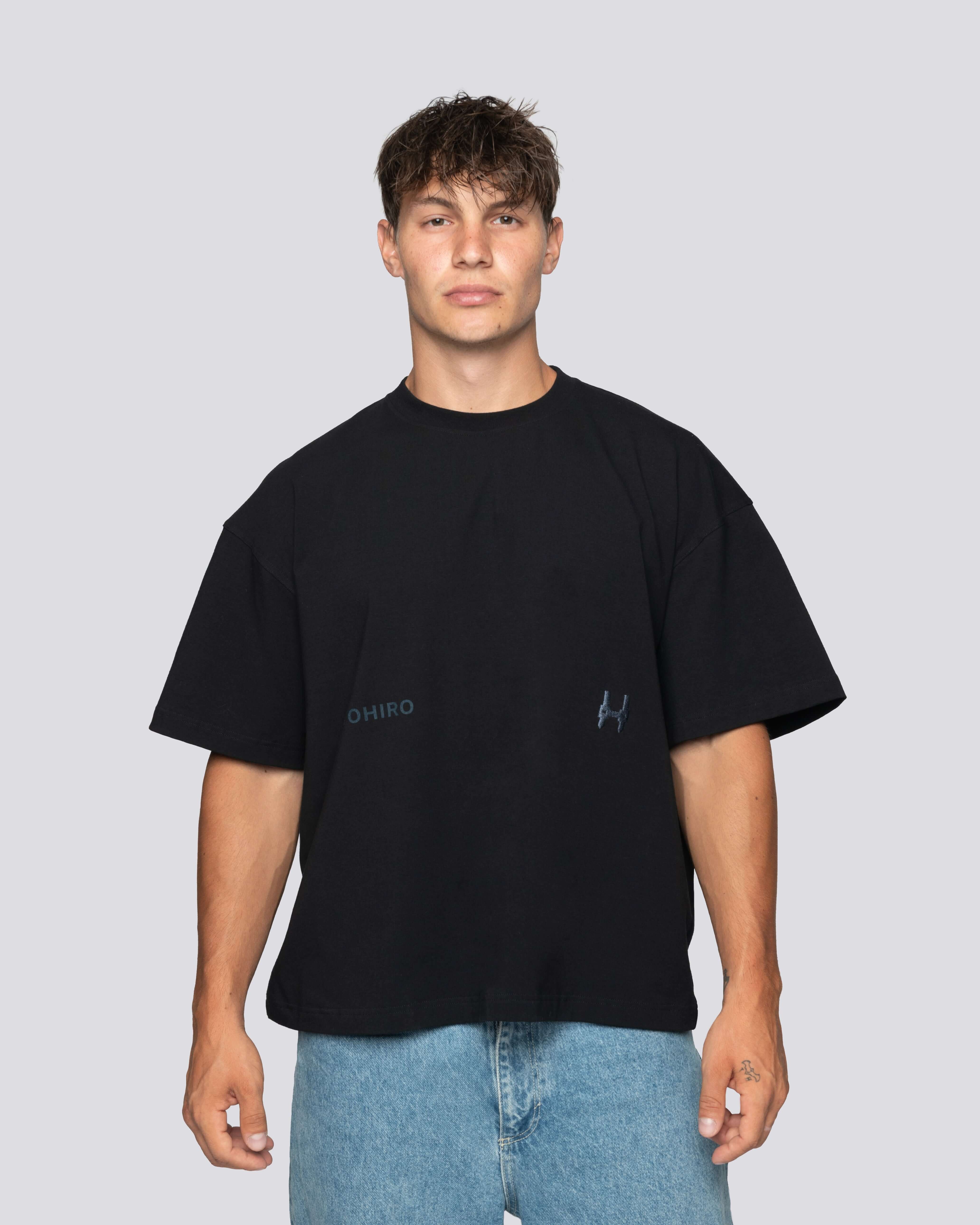 Black Mono - Oversized Tee