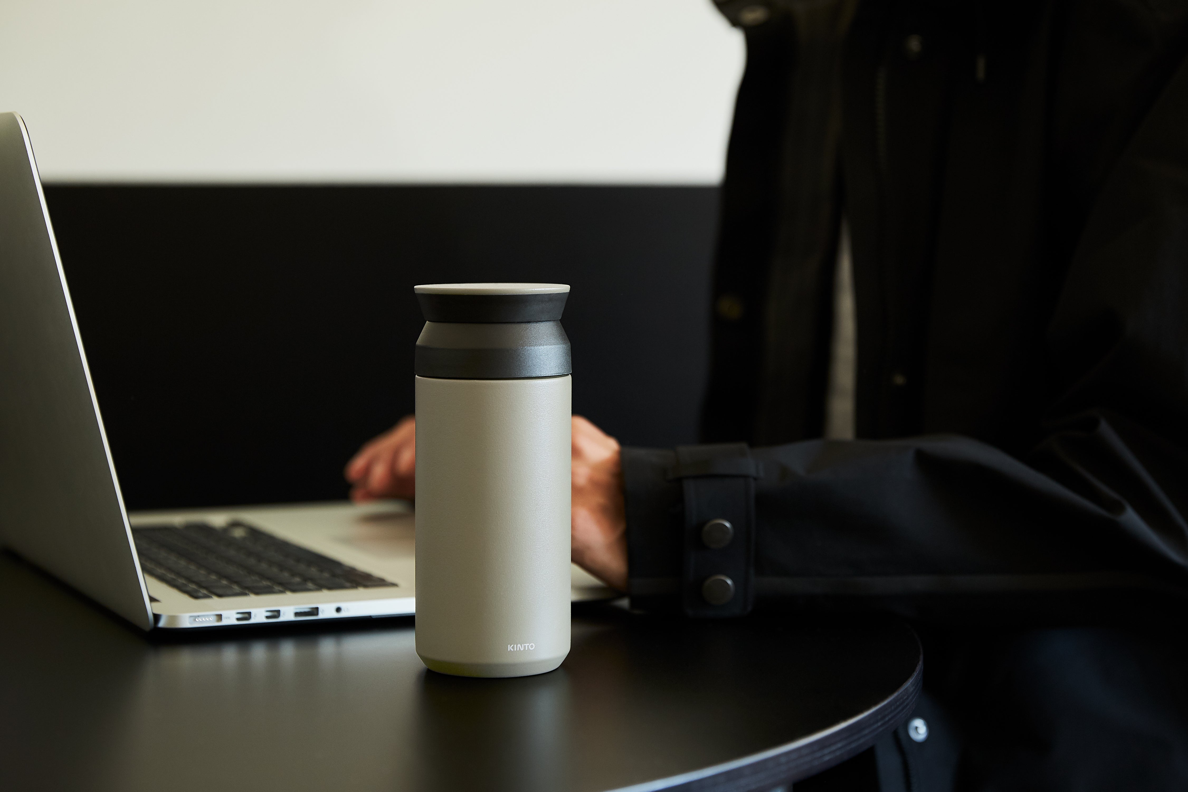 TRAVEL TUMBLER 350ml KINTO